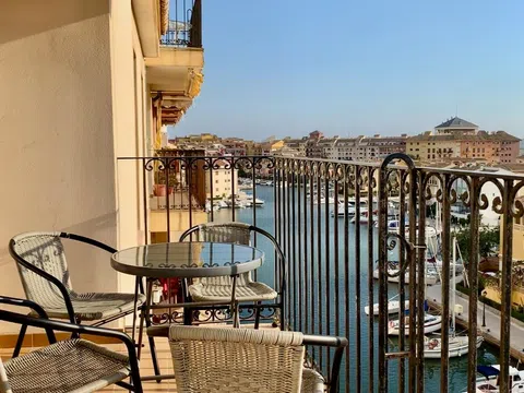 Piso en calle de la Unió, 6