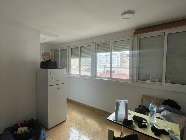 Estudio en calle de Xàtiva, 14 - Foto 2