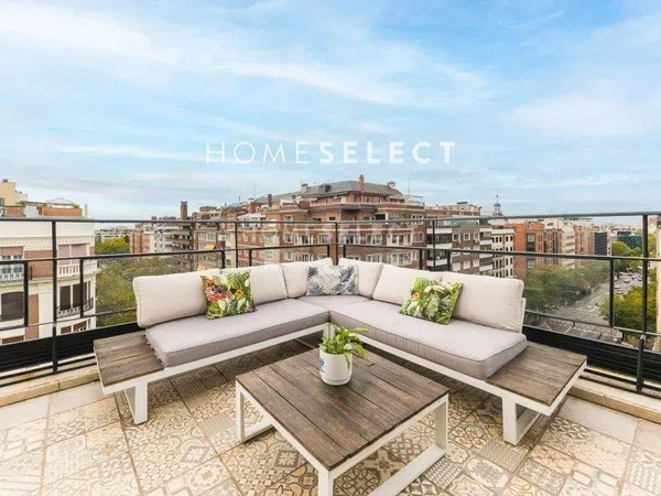 Ático en calle Velázquez