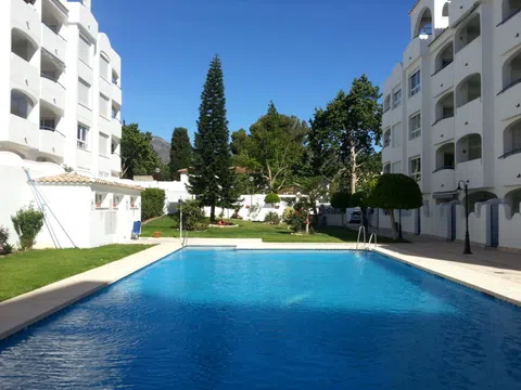 Piso en avenida Marysol, 20