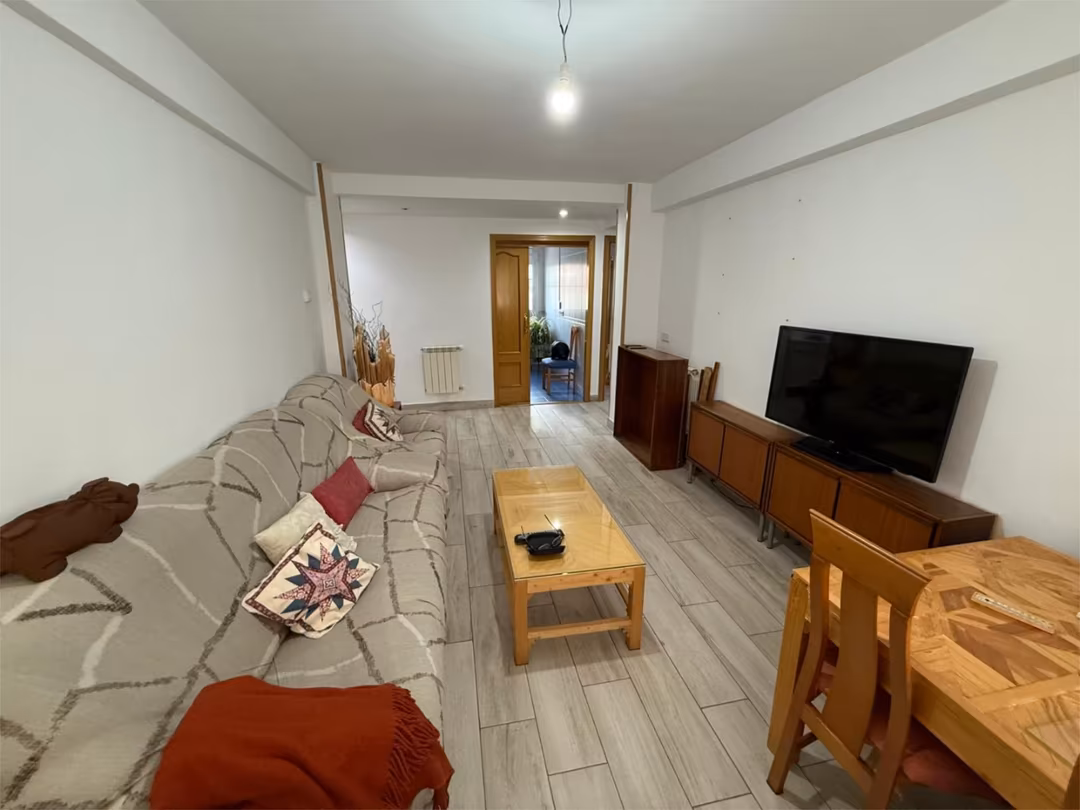 Piso en  Calle de Amadeo Gómez 45