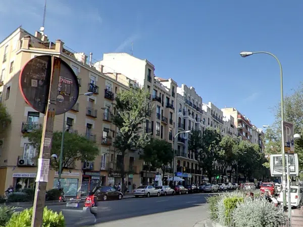 Piso en Calle de García de Paredes - Foto 10