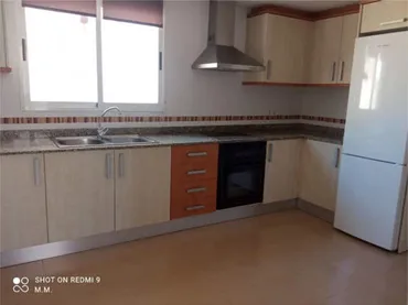 Piso en Zona Piscinas con plaza de garaje - Foto 1