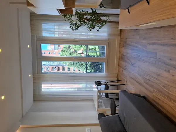 Piso en calle Virgen de la Alegría, 52