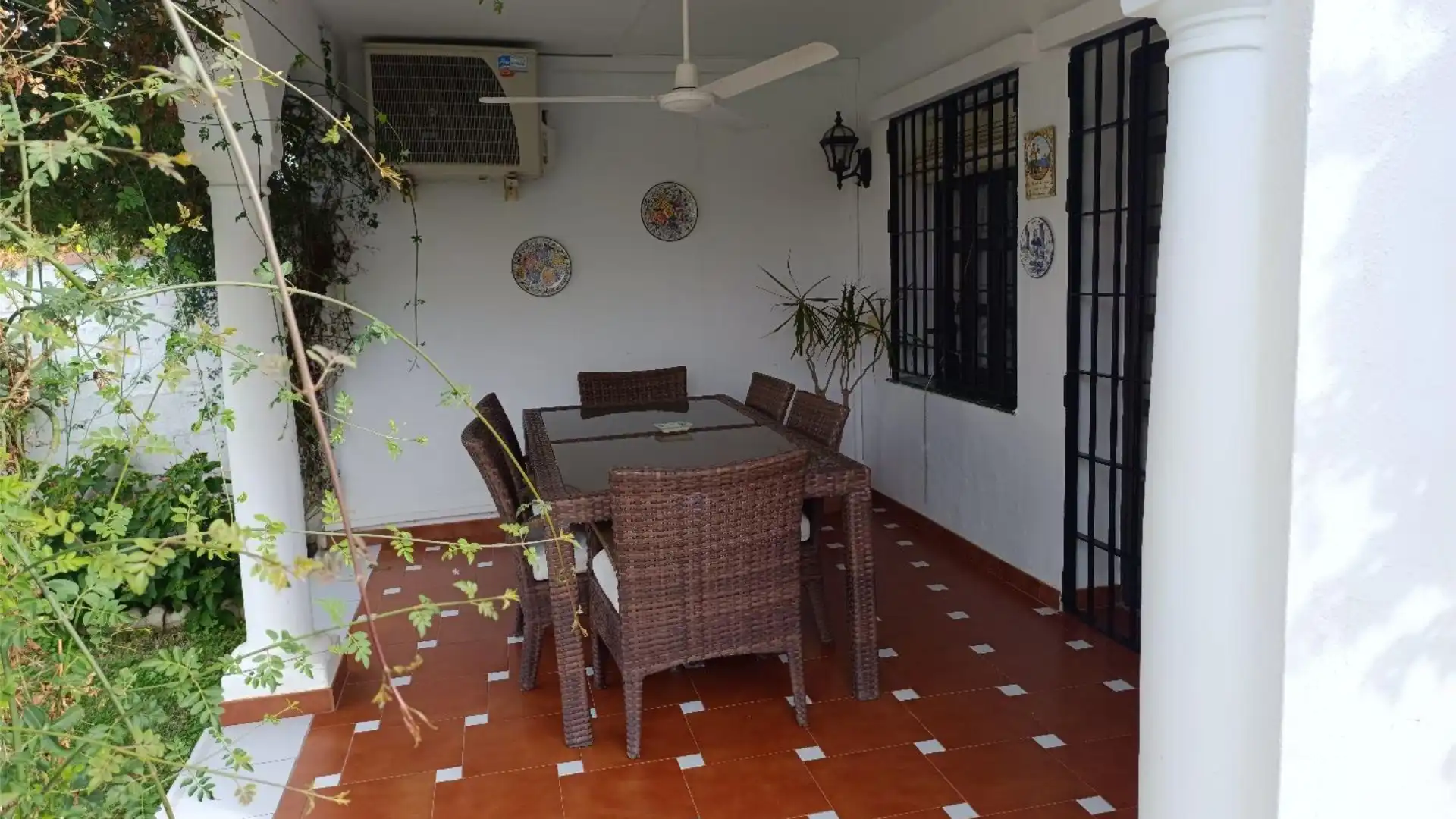 Chalet en  Avenida Descubrimiento 17 - Foto 2