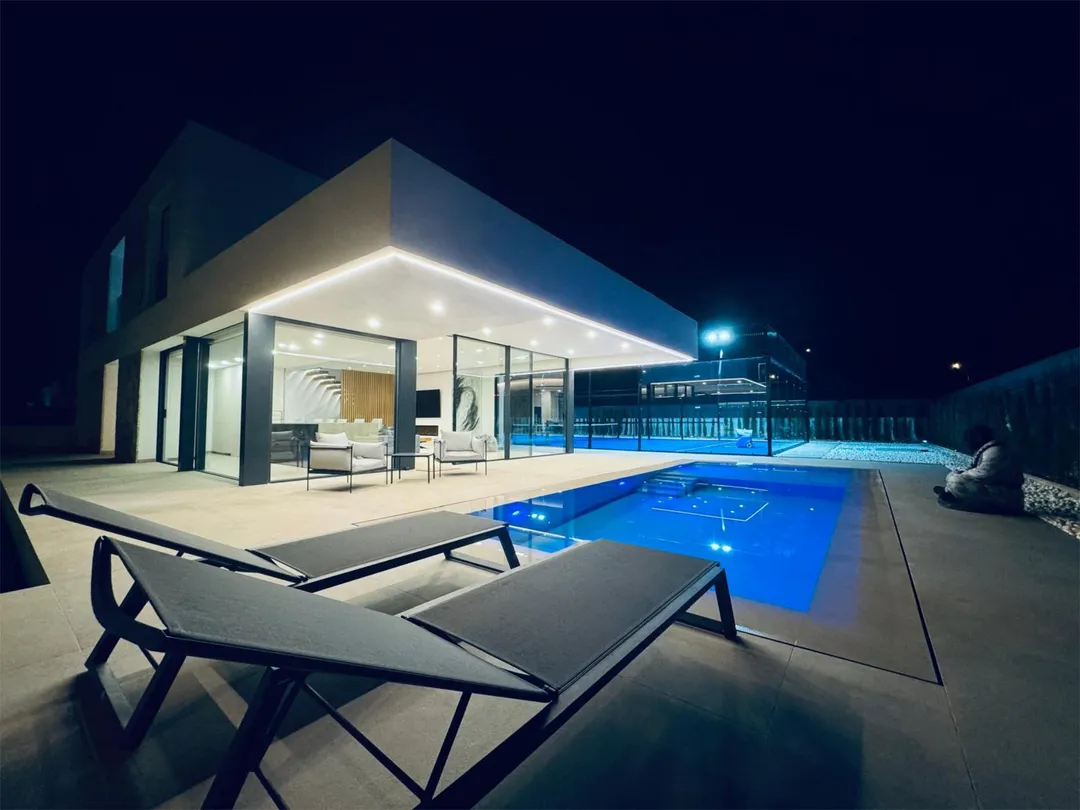 Chalet en  Carrer de Sicilia 119B - Foto 1