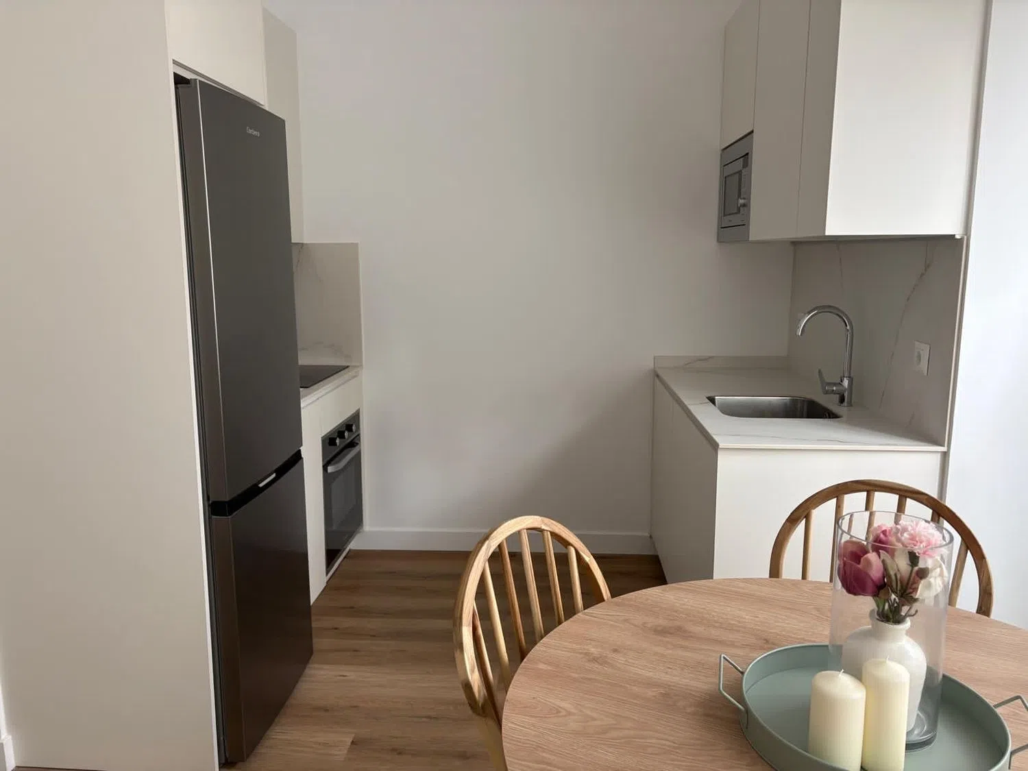 Piso en calle de Santiago de Compostela, 90 - Foto 2