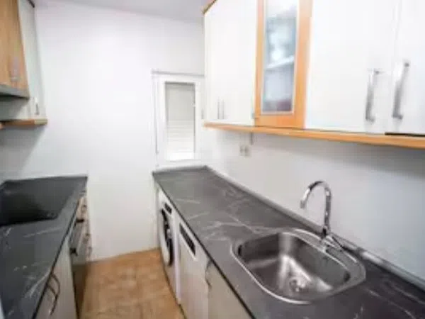 Piso en avenida fabregada, 58