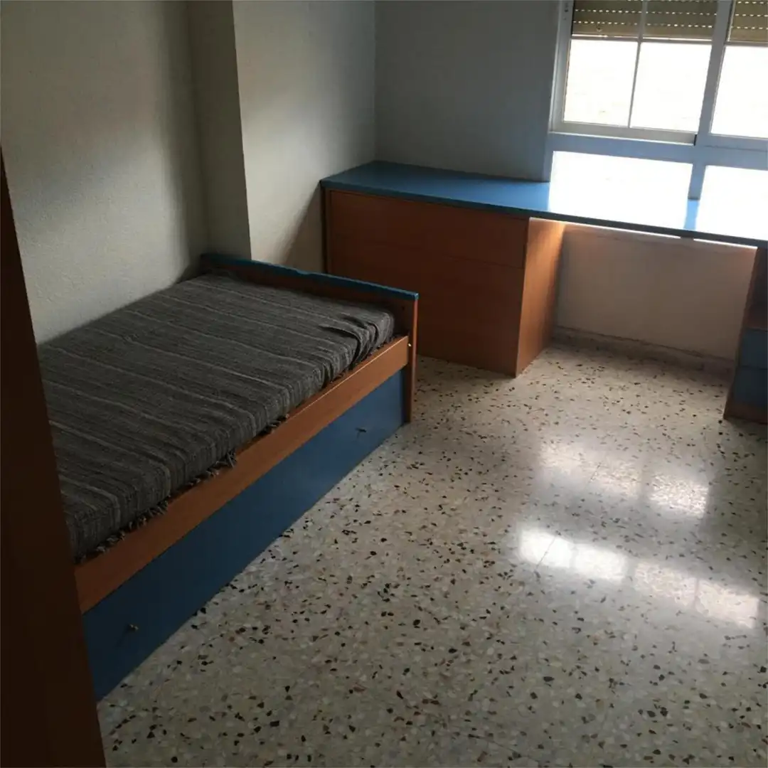 Piso en  Calle de Monóvar 1 - Foto 9