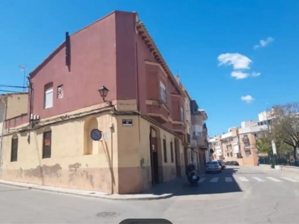 Planta baja en  Calle Ceramista Alós 26 - Foto 3