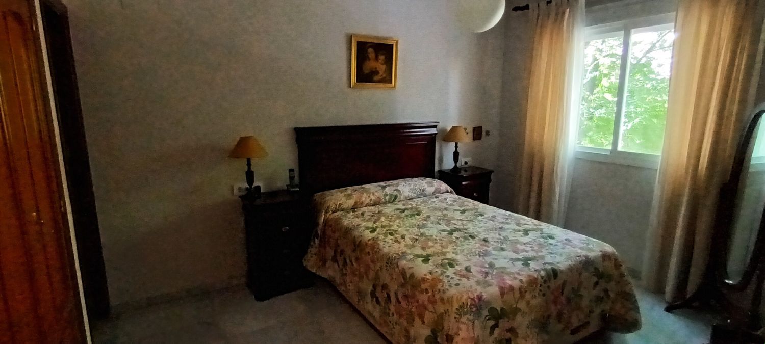 Piso en Ramón Carande, 17, Felipe II - Bueno Monreal - Foto 4