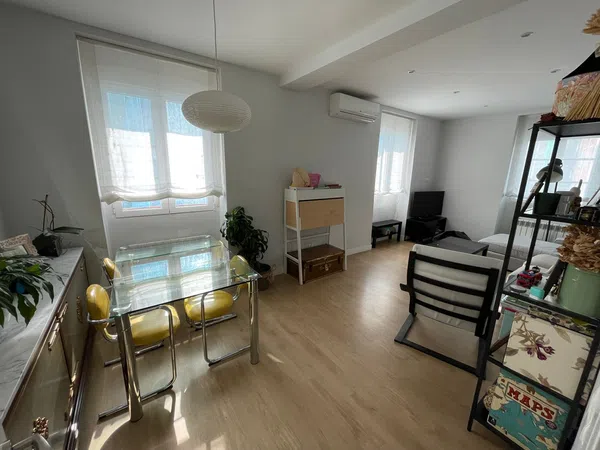 Piso en calle Antonio Arias, 17