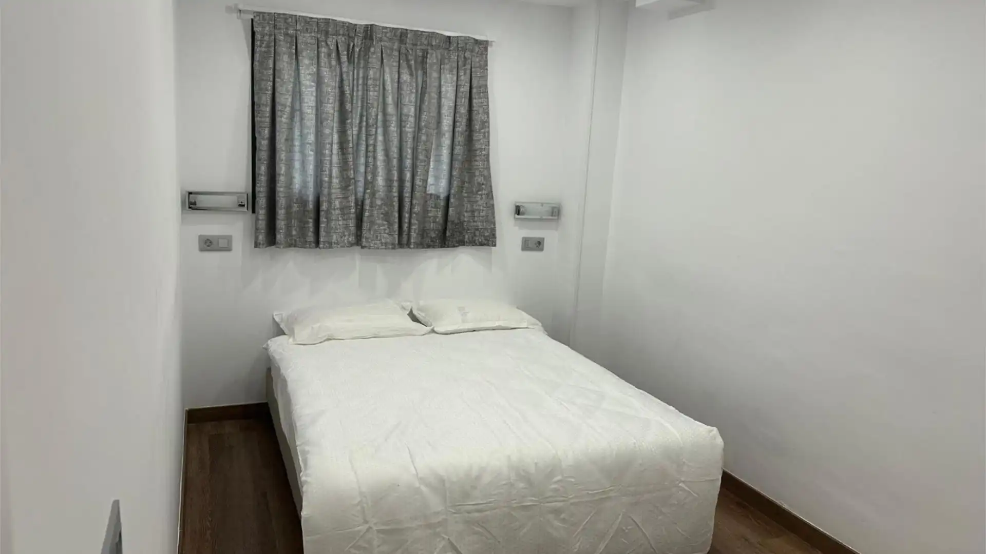 Piso en calle Carrer Benito Jerónimo Feijóo 1 - Foto 5