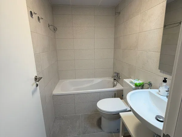 Piso en avenida de Fernando Abril Martorell, 28 - Foto 18