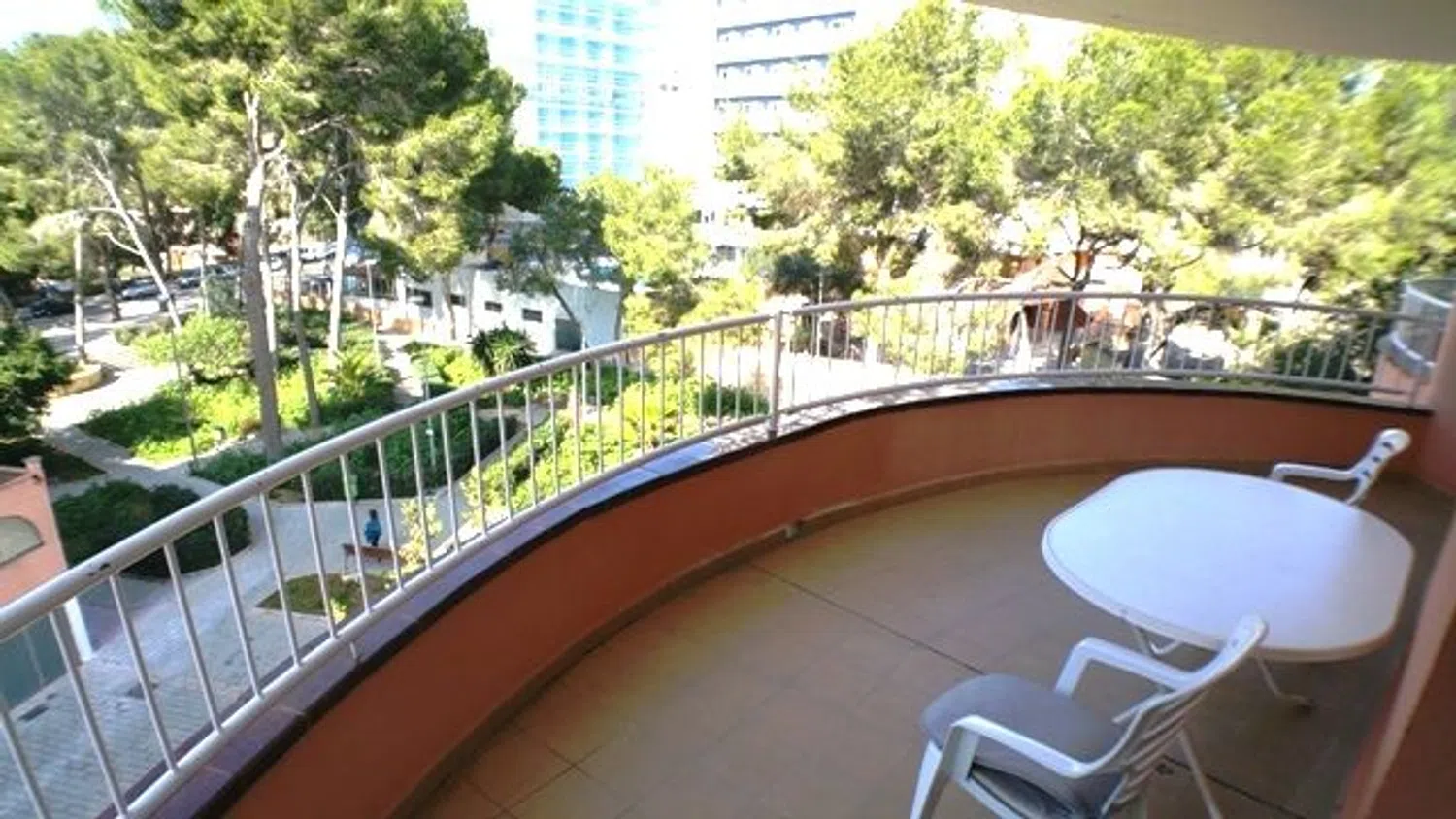 Piso en calle Girona, 1 - Foto 1