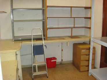 Local comercial en  Carrer de Peris Brell 3 - Foto 4