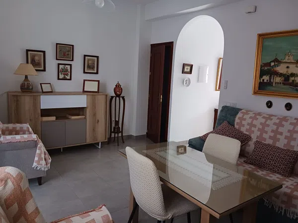 Casa o chalet independiente en Calle Vela y Mora, 24 Bajo - Foto 1