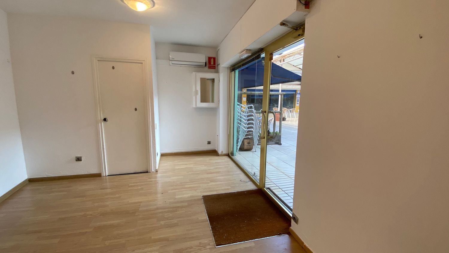 Local en calle de la Llibertat, 137 local 6 - Foto 4