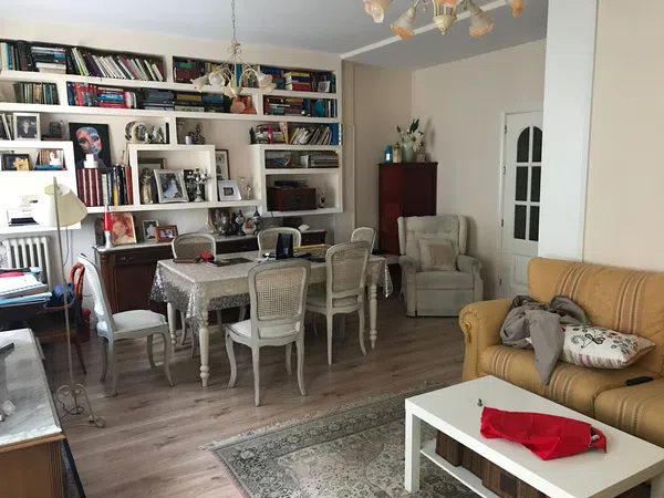 Piso en calle Londres, 23