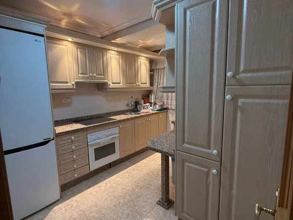 Piso en calle Pintor Sorolla, 1