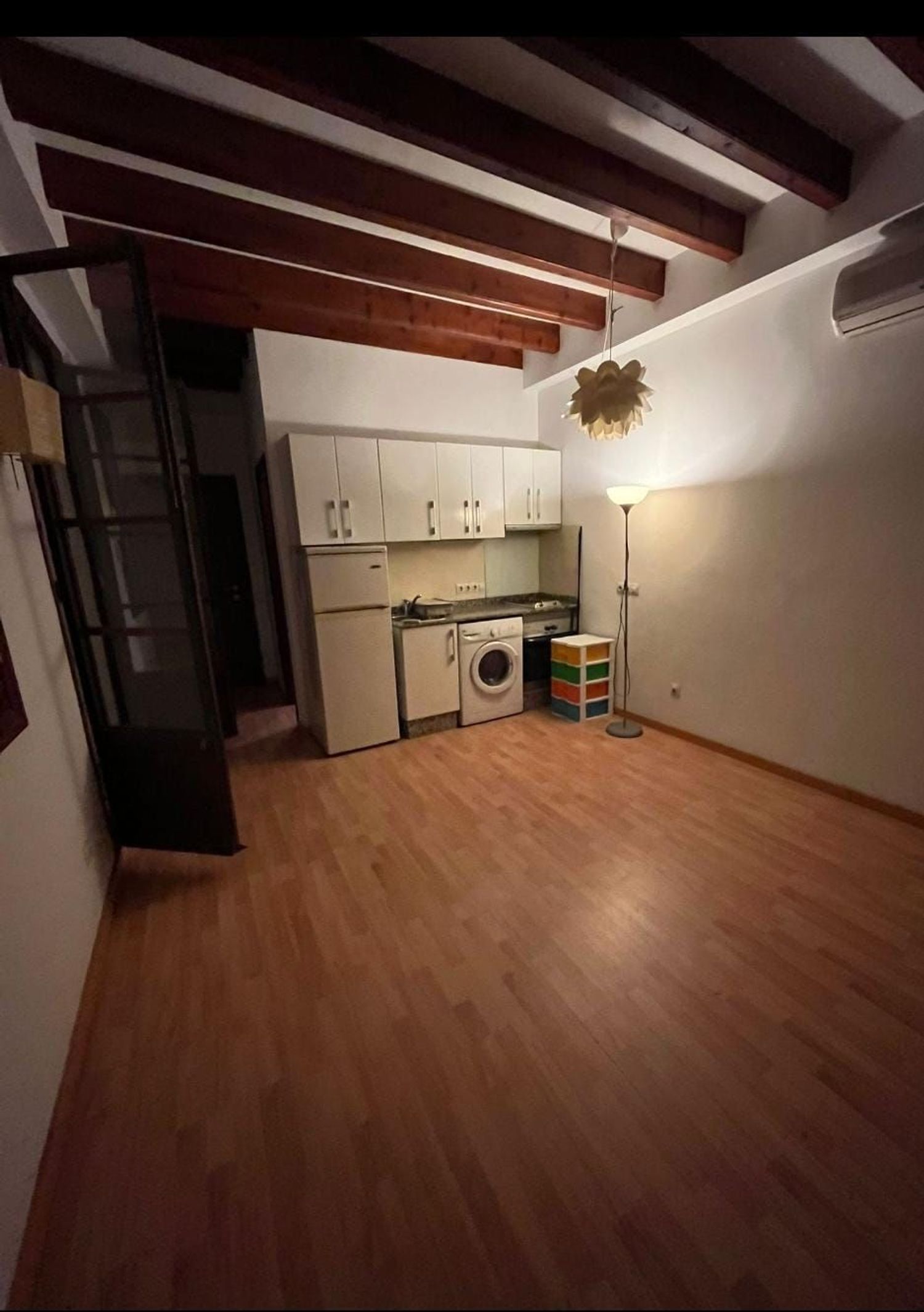 Estudio en C. Jaume II, 26 - Foto 4