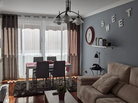 Piso en calle Angela Figuera Aymerich, 5 - Foto 1