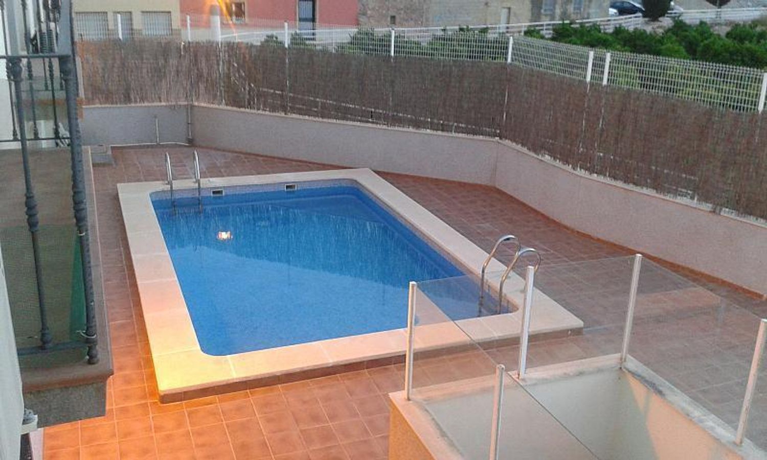 Chalet adosado en Calle alcublas, 2 - Foto 2