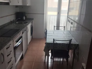 Piso en  Avenida de Los Porqueros 10 - Foto 3