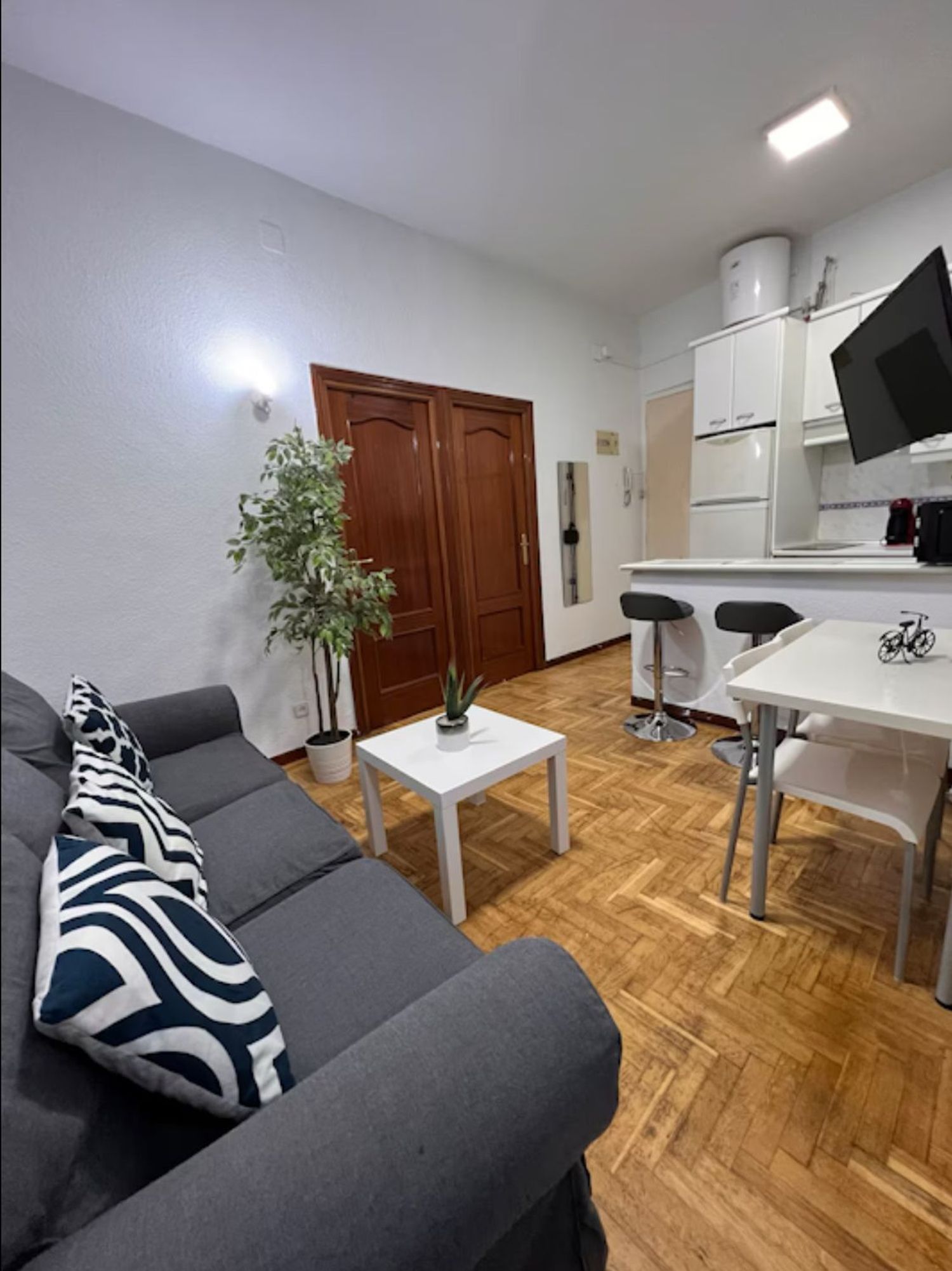 Piso en calle de San Bernardo, 85 - Foto 7