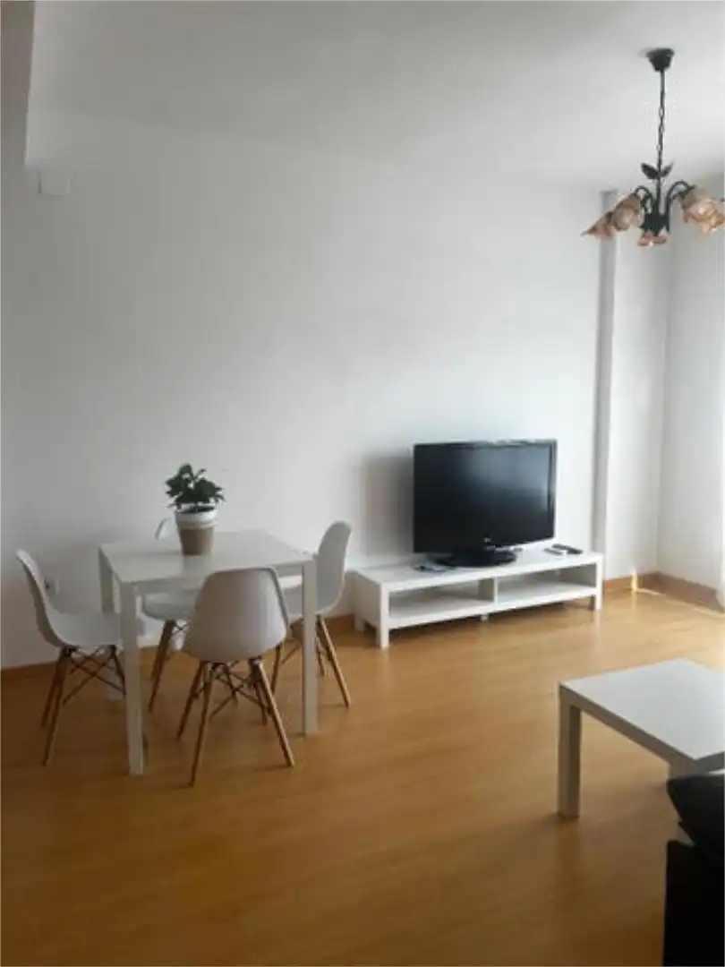 Piso en La Zubia - Foto 2