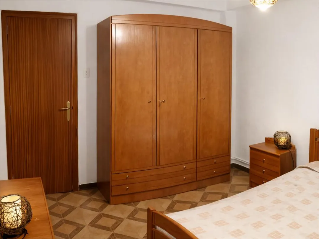 Piso en  Calle del Monasterio de la Oliva 4 - Foto 2