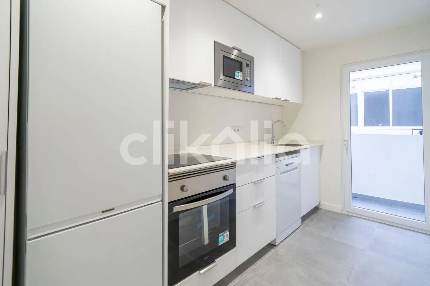 Piso en calle de Sant Marcel·lí - Foto 5