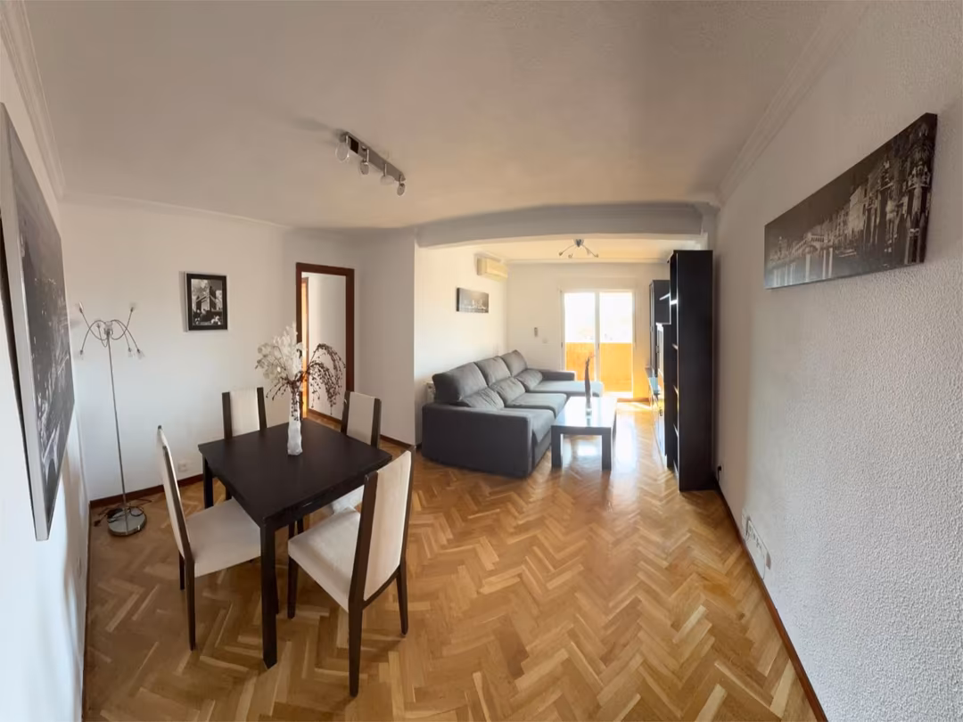 Piso en  Calle Lucano 30