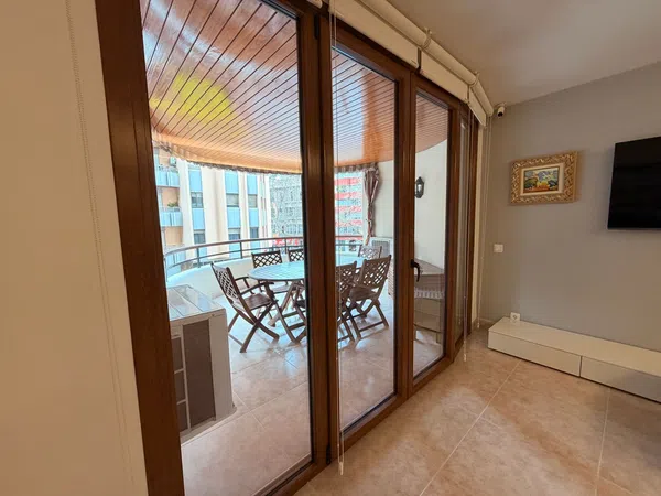 Piso en calle Aragó, 26