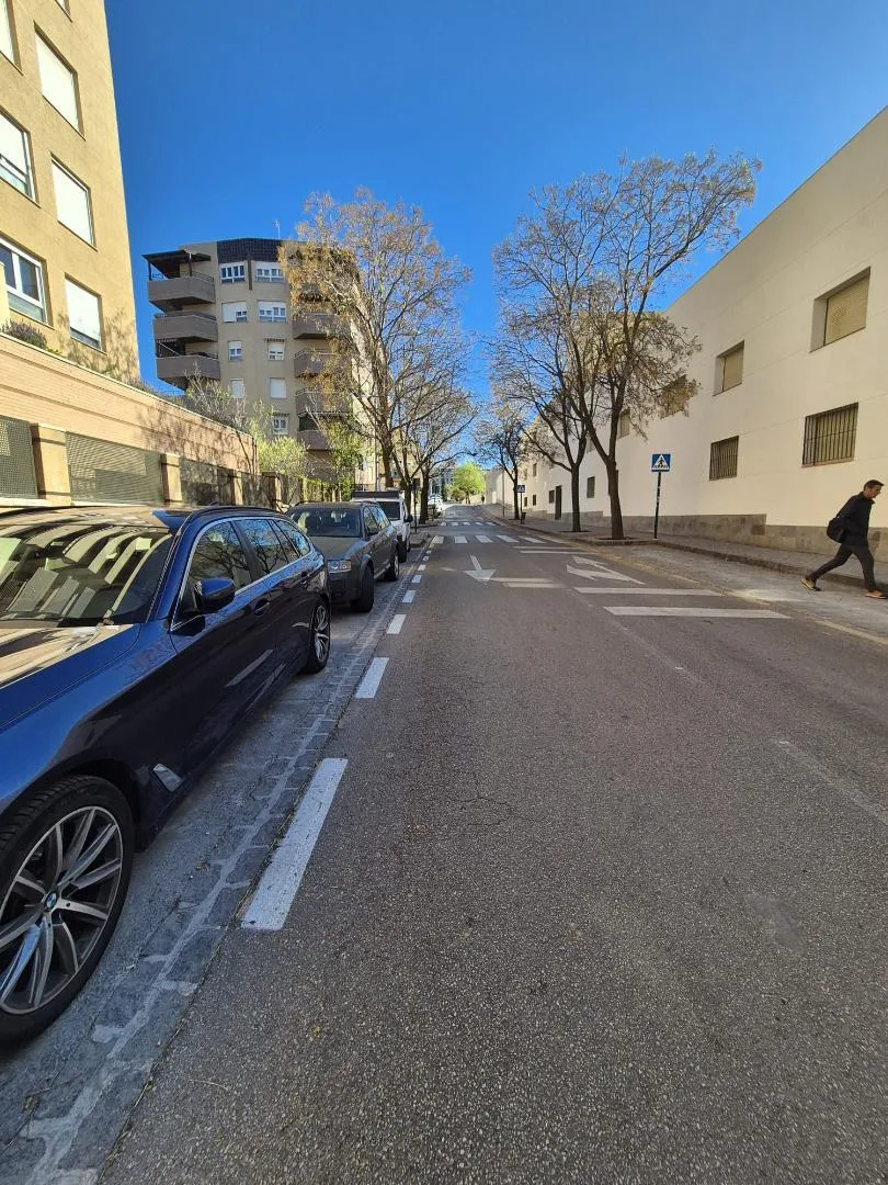 Piso en  Calle Albondón 9 - Foto 16