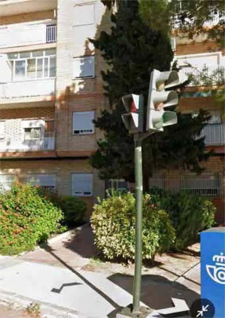 Chalet en avenida Ejército del aire - Foto 2
