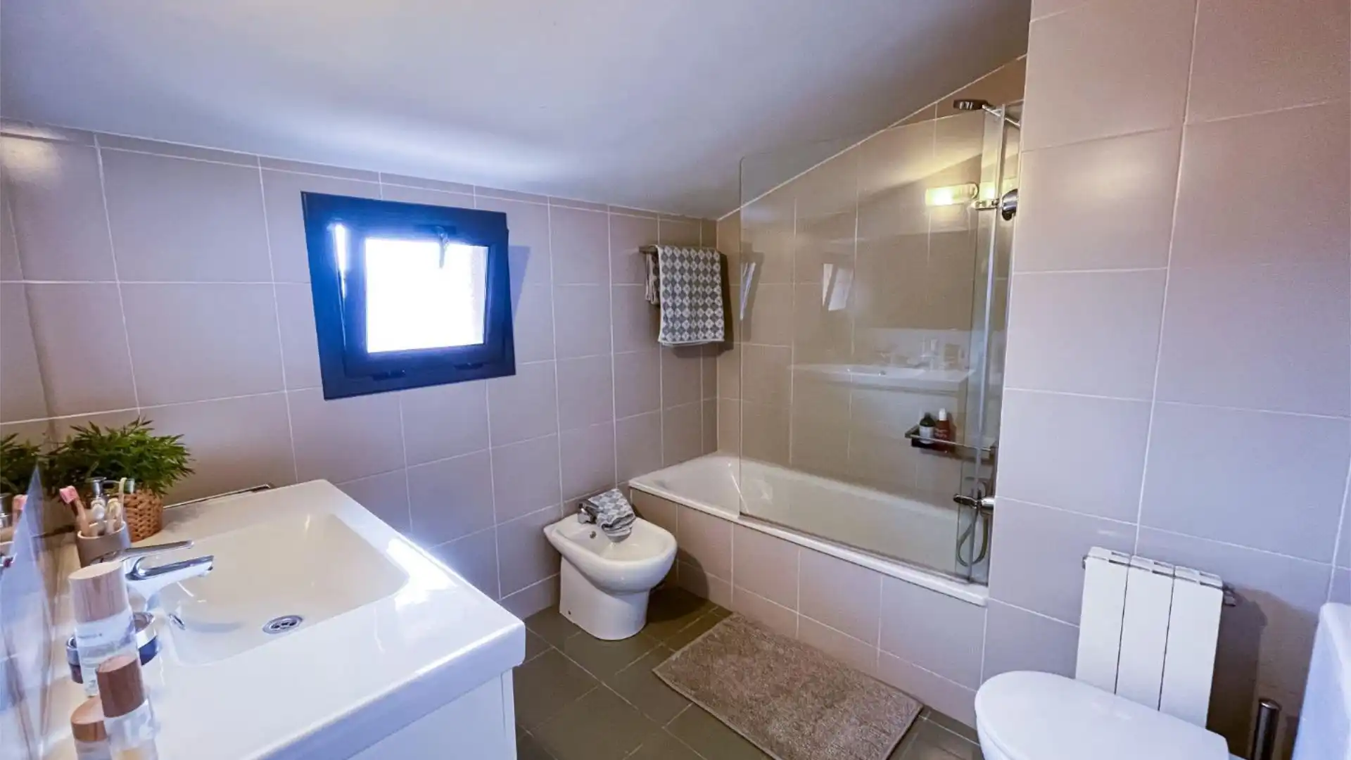 Piso en  Carrer de Salvador Espriu 51 - Foto 29