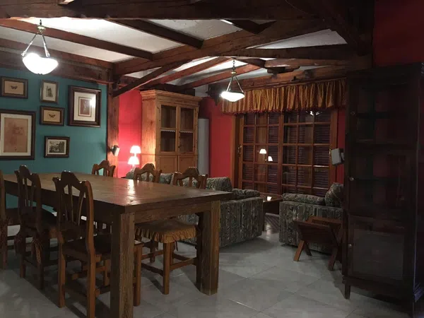 Chalet adosado en Centro - Foto 1
