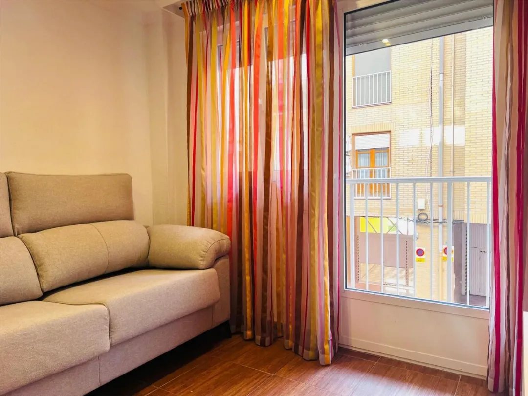 Piso en  Carrer de Font i Quer 7 - Foto 2