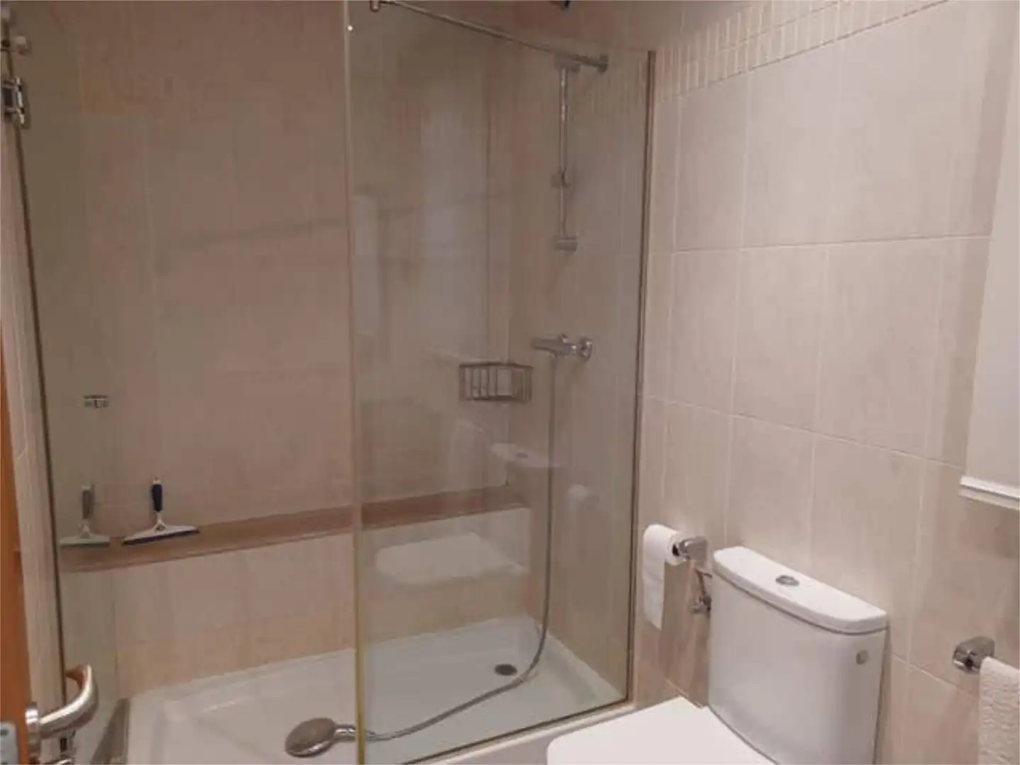 Piso en Zona Salesianos - Foto 4