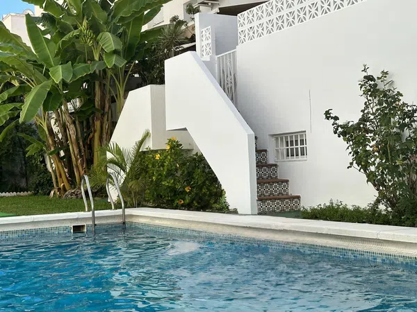 Chalet adosado en Aguadulce sur - Foto 1
