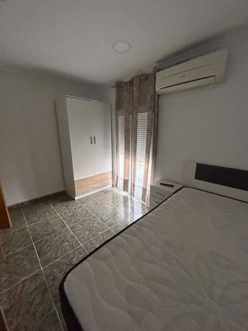 Piso en  Carrer del Doctor Manuel Candela 44 - Foto 6