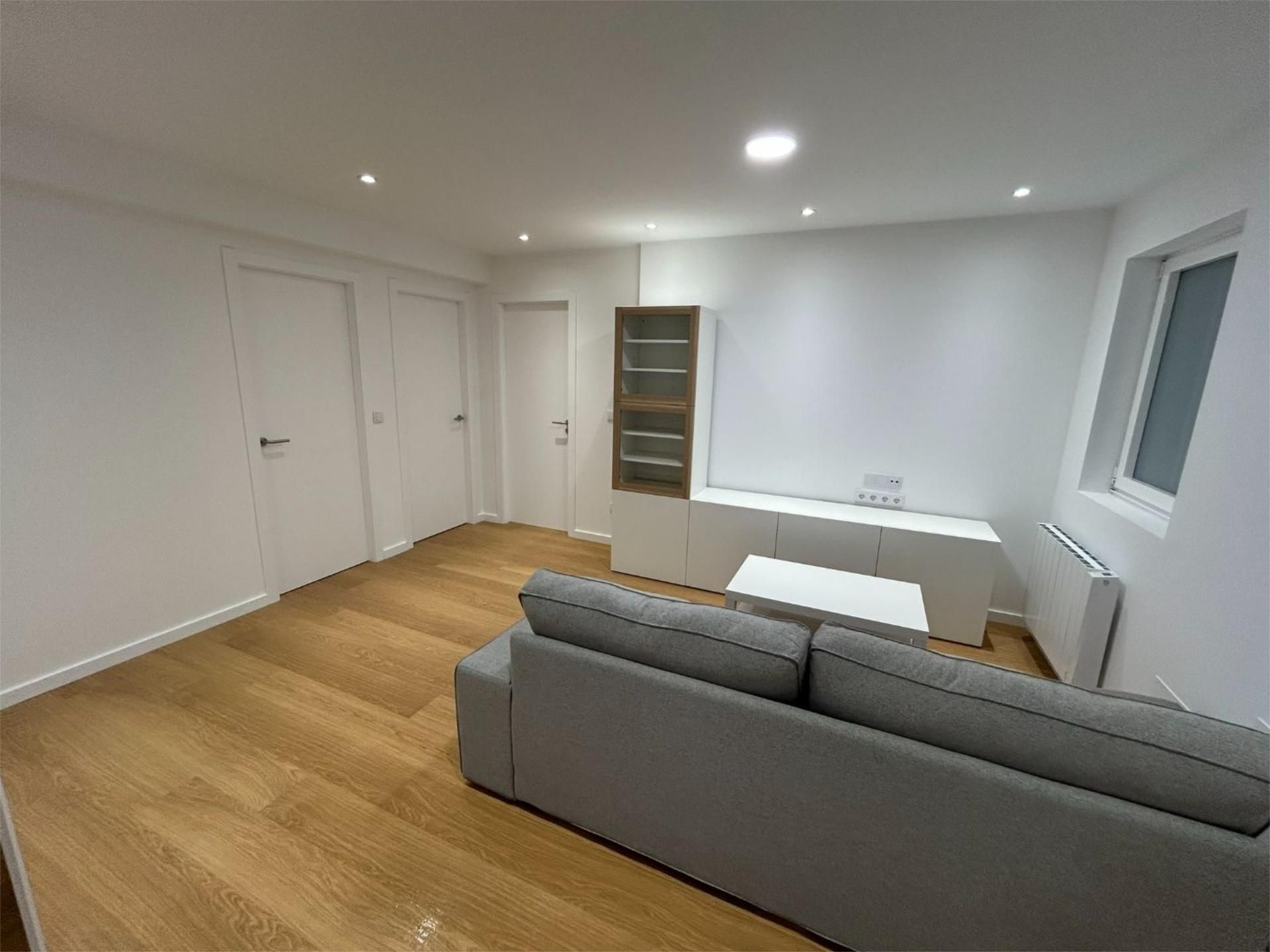 Piso en  Rúa de Ramón Cabanillas 8 - Foto 4