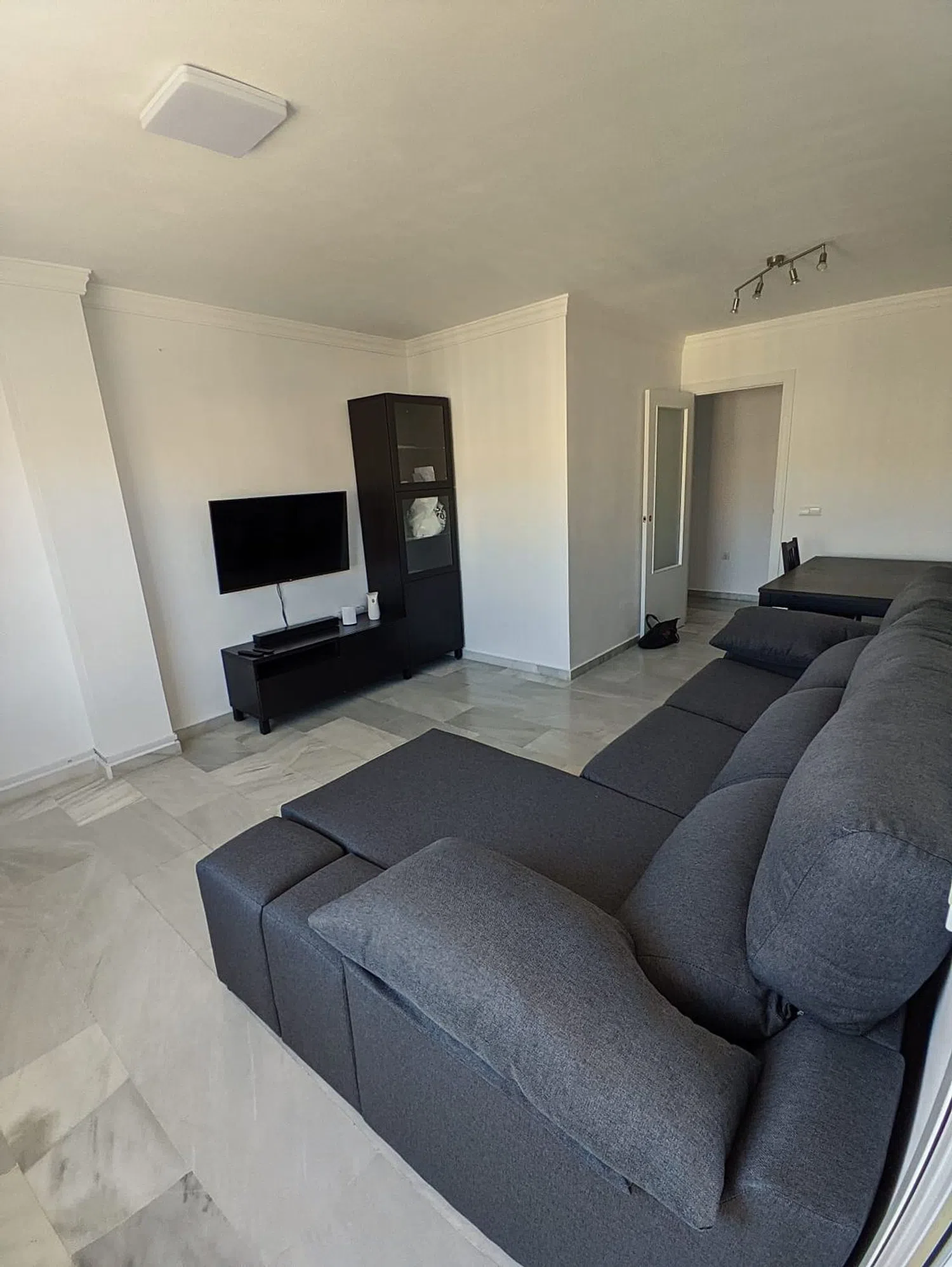 Piso en avenida de Carlos Haya, 11 - Foto 2