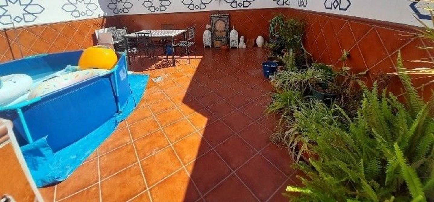 Chalet adosado en Pasaje de Gines, 9 - Foto 2