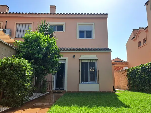 Chalet pareado en Avenida Diputación, 2, El Rinconcillo - San José Artesano, El Rinconcillo - San José Artesano - Foto 1