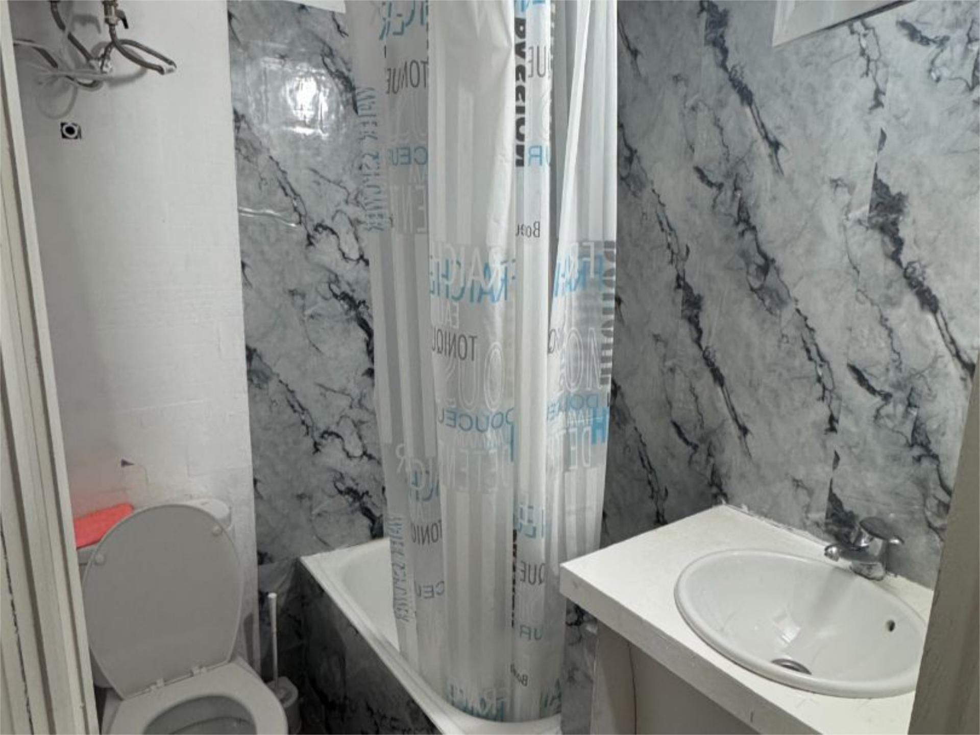 Piso en  Plaza del General Vara de Rey 8 - Foto 9