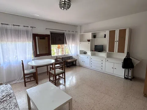 Piso en avenida de Dénia, 1
