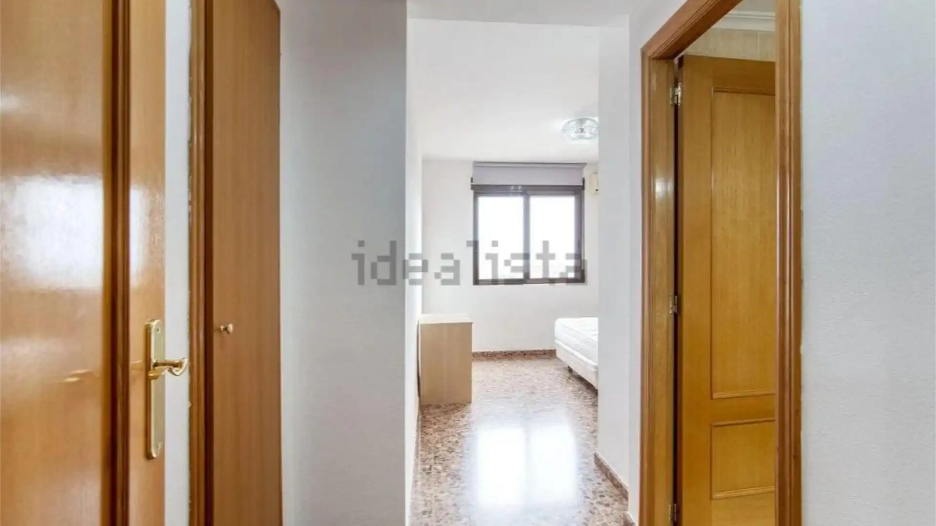 Piso en  Carrer de Carmen Estellés 10 - Foto 12