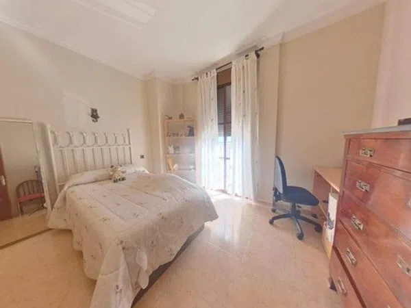 Chalet adosado en Bollullos Par del Condado - Foto 3